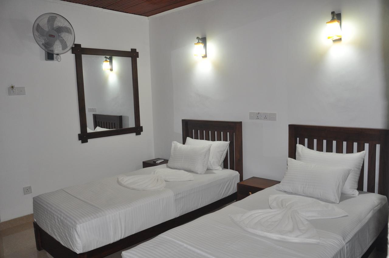 Shaa Lodge Tissamaharama Kültér fotó